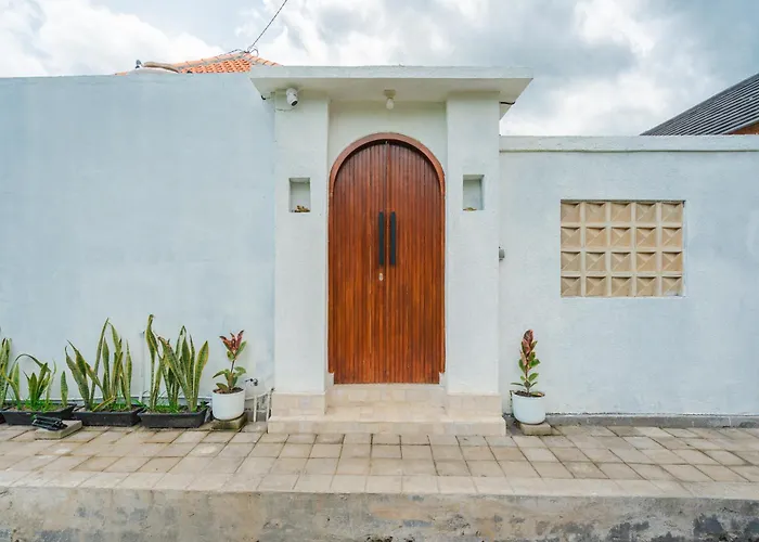 Loji Villa